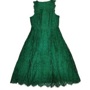 A sleeveless lace dress